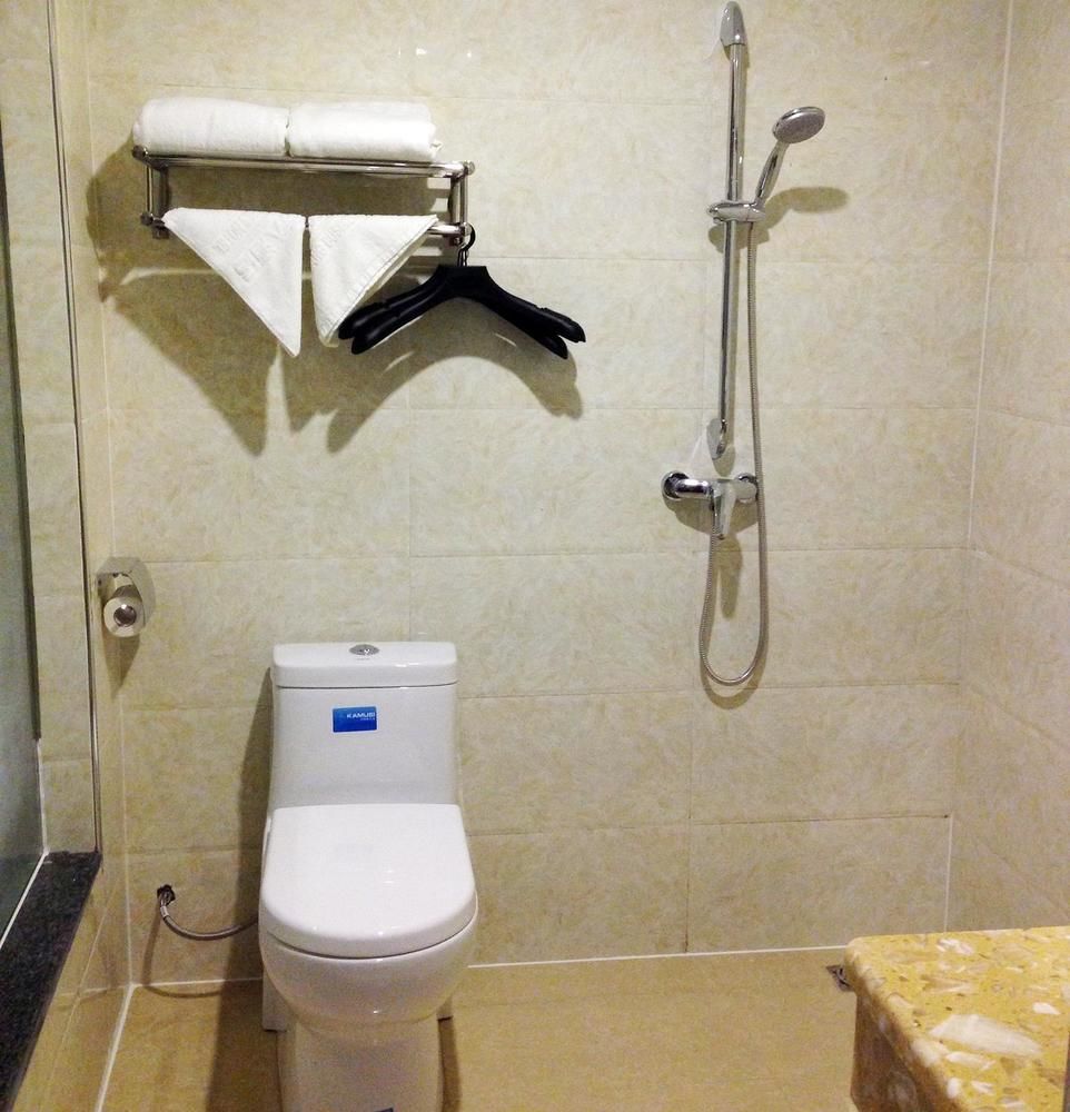 Longwang Business Hotel Liuzhou Εξωτερικό φωτογραφία